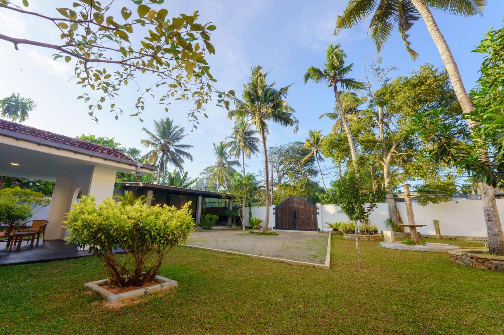 The Embrace Villa Matara Bagian luar foto